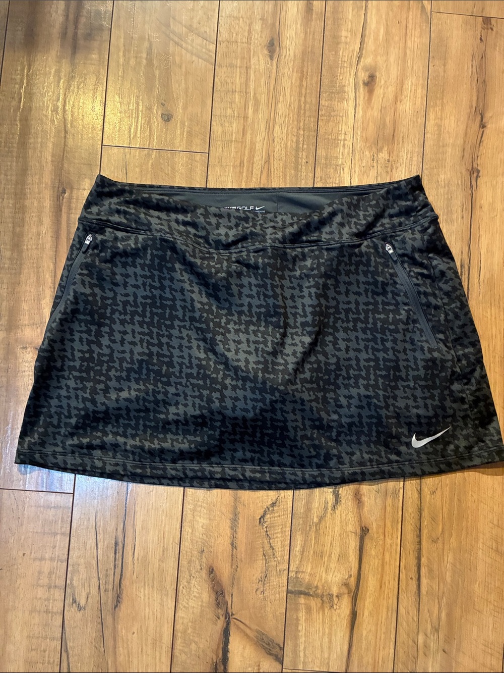 Nike Golf Women’s Black Houndstooth Athletic Skort with Swoosh